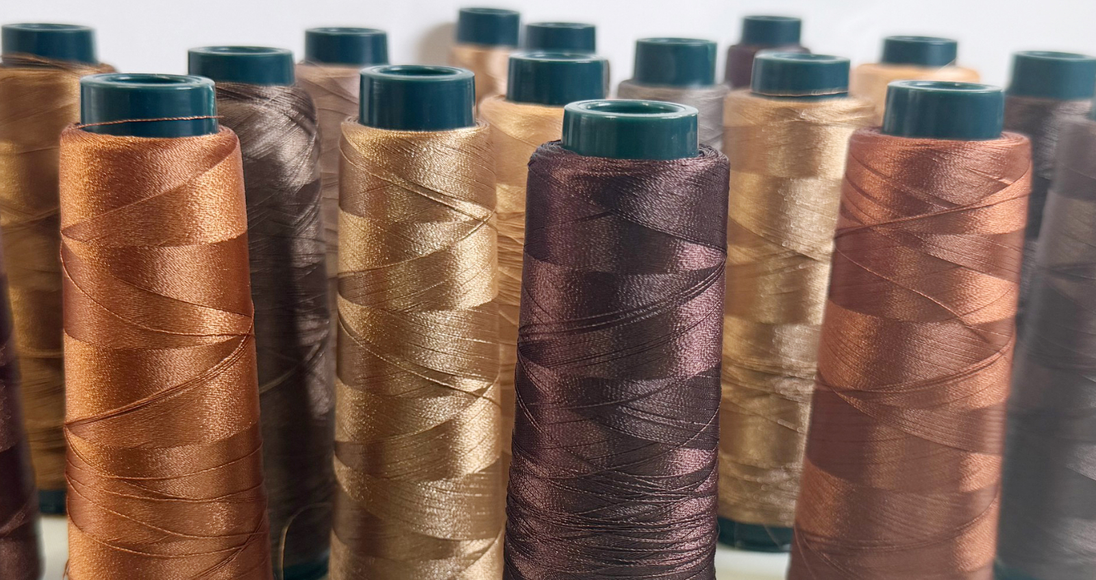 500色以上の刺繍糸